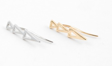 Gold Arrow Ear Climber